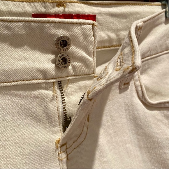 Hollister Low Rise White Flare Jeans | 3 - Picture 3 of 7